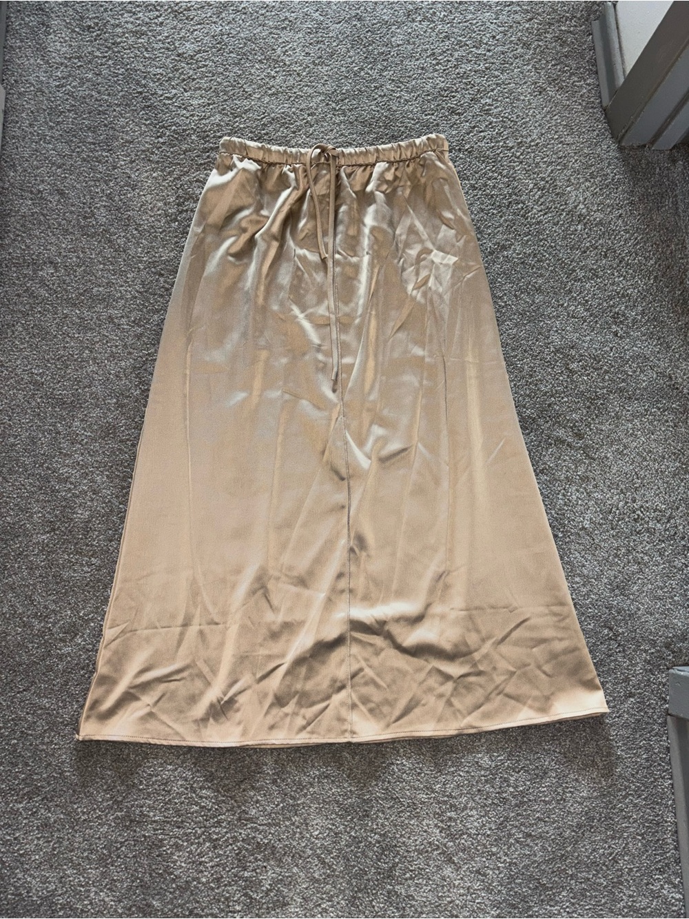 SizeXS-Mango-Satin Drawstring Maxi Skirt in Light Beige